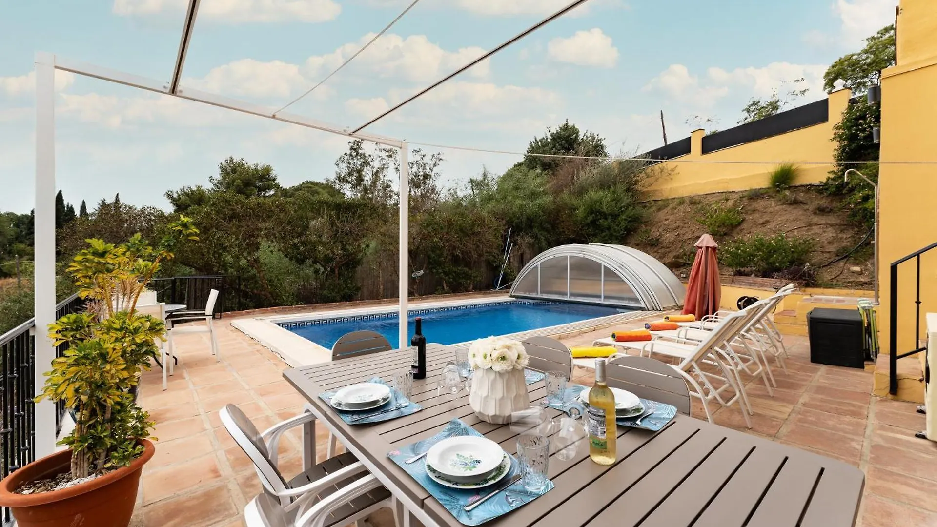מיחאס Private Villa Vista Verde Seaviews 0*,  ספרד
