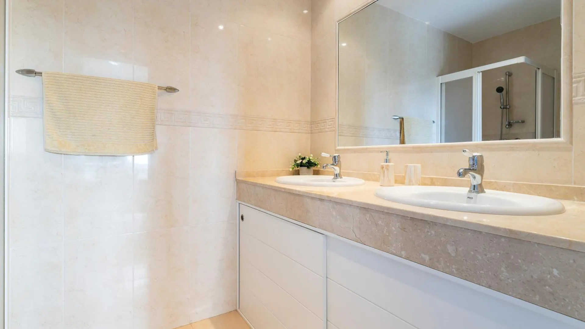 מיחאס Private Villa Vista Verde Seaviews
